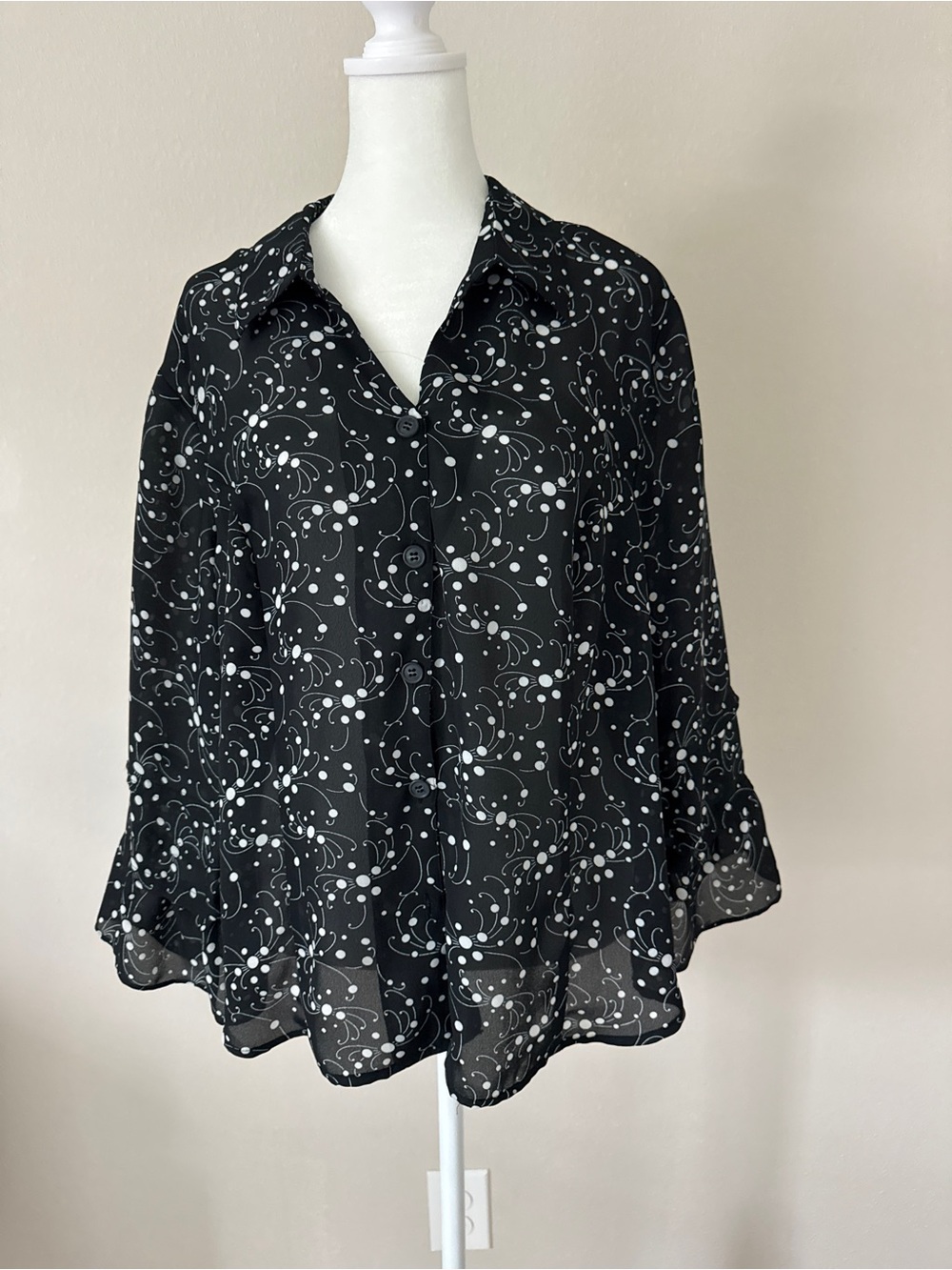 Kathy Che Semi-Sheer Blouse Womens Medium Button-Up Bell Sleeves Black Abstract
